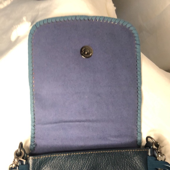 P&G Texas flag genuine leather red, cream, and blue crossbody with fringes. - Picture 6 of 16